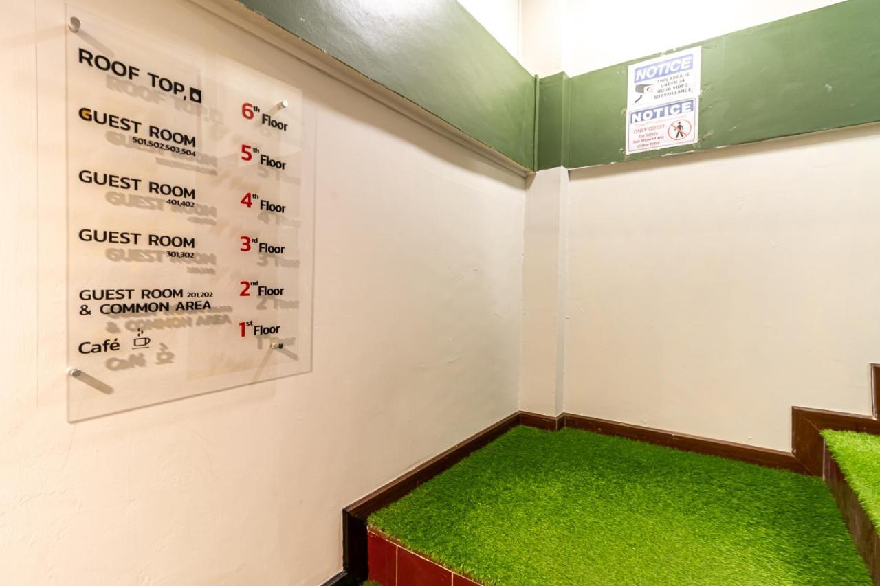 Snoozzze Hostel ใกล้รถไฟฟ้า ย่านบางรัก (Adults Only) Banguecoque Exterior foto