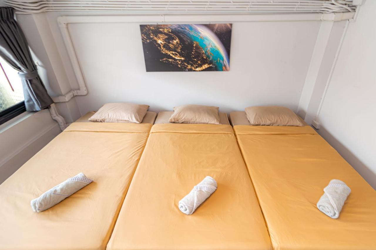 Snoozzze Hostel ใกล้รถไฟฟ้า ย่านบางรัก (Adults Only) Banguecoque Exterior foto