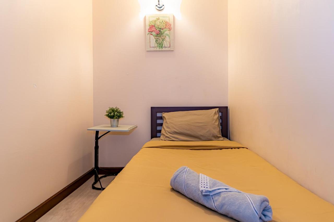 Snoozzze Hostel ใกล้รถไฟฟ้า ย่านบางรัก (Adults Only) Banguecoque Exterior foto