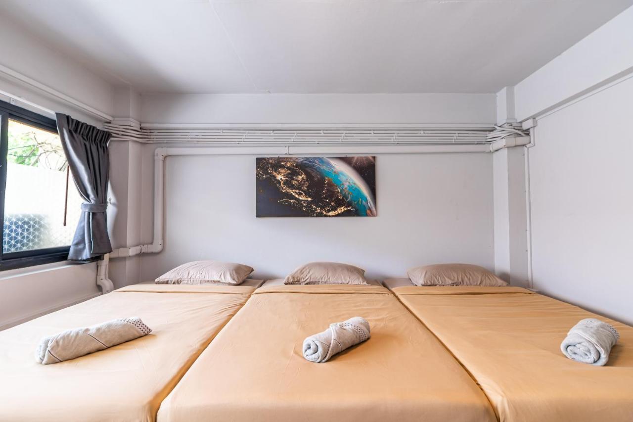 Snoozzze Hostel ใกล้รถไฟฟ้า ย่านบางรัก (Adults Only) Banguecoque Exterior foto