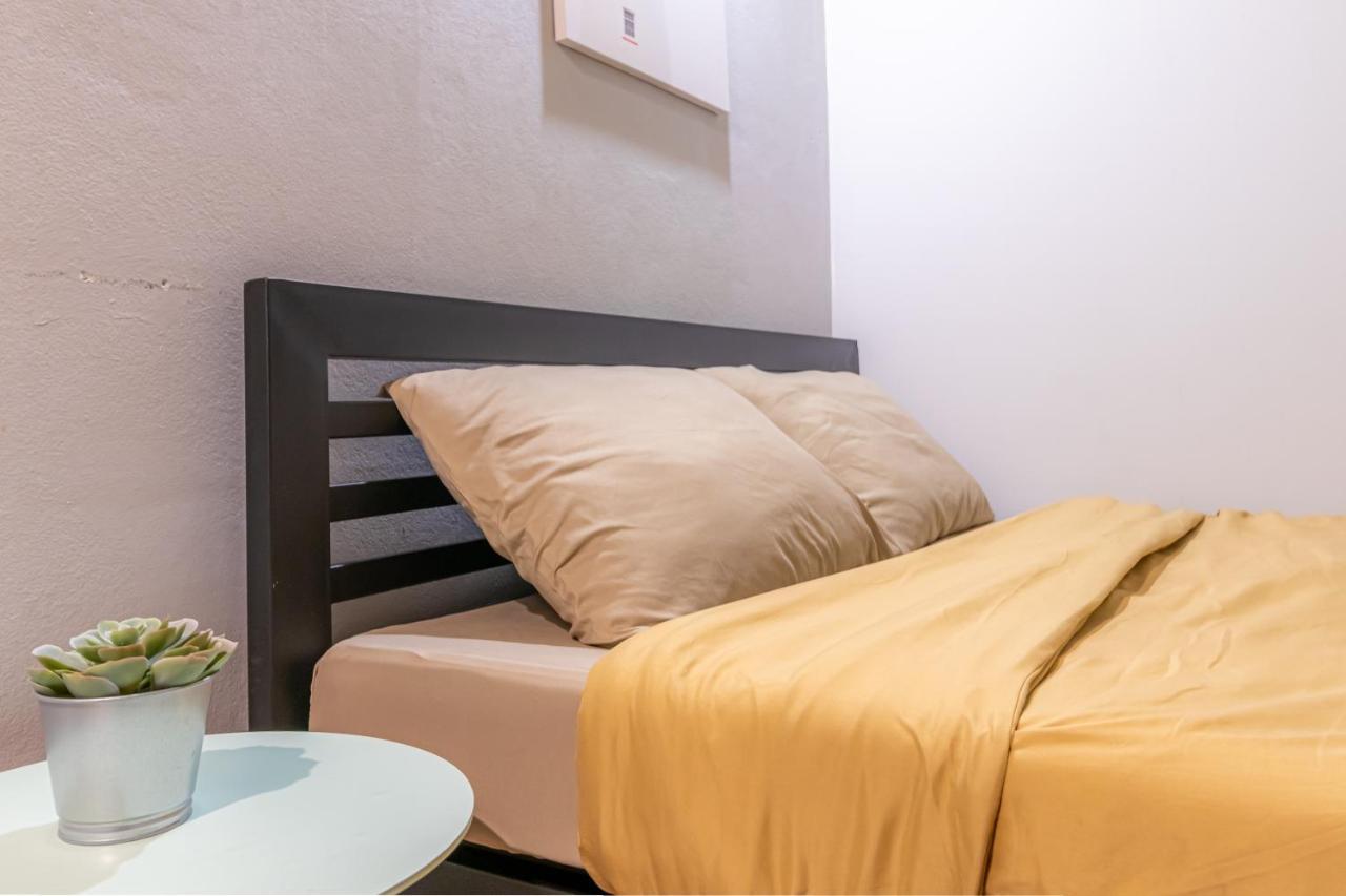 Snoozzze Hostel ใกล้รถไฟฟ้า ย่านบางรัก (Adults Only) Banguecoque Exterior foto