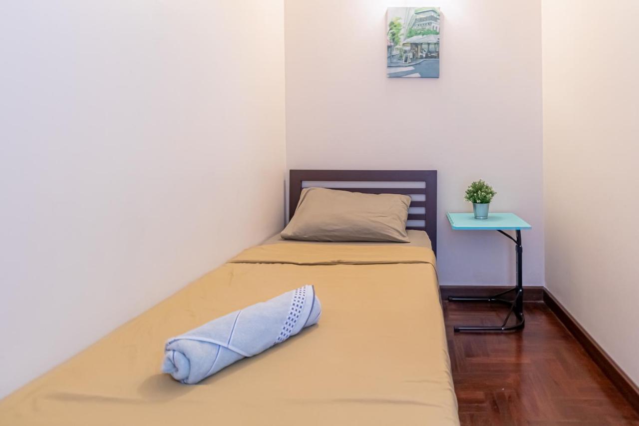Snoozzze Hostel ใกล้รถไฟฟ้า ย่านบางรัก (Adults Only) Banguecoque Exterior foto