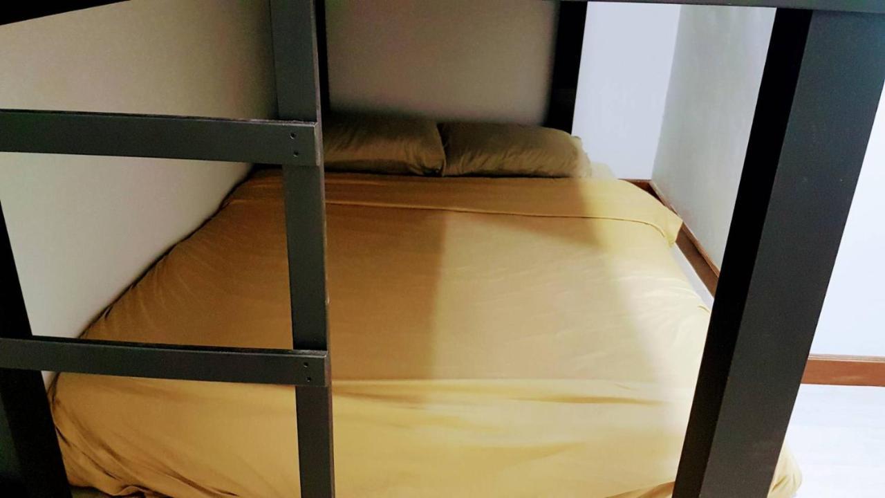 Snoozzze Hostel ใกล้รถไฟฟ้า ย่านบางรัก (Adults Only) Banguecoque Exterior foto